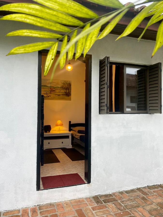 Pousada Marion Pontal do Parana Exterior photo